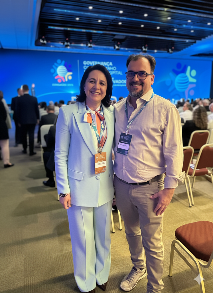 diretor da Criativa.App, Valmor Flores com Vanderli de Barros, presidente da Federação das Santas Casas.